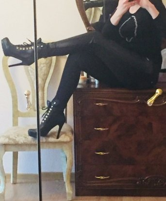 Полина